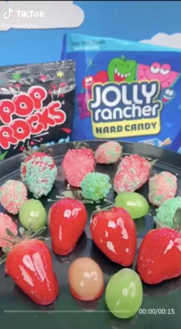 糖葫蘆在外網(wǎng)徹底火了 外國網(wǎng)友用麥樂雞塊培根做糖葫蘆,看著胃里一緊...